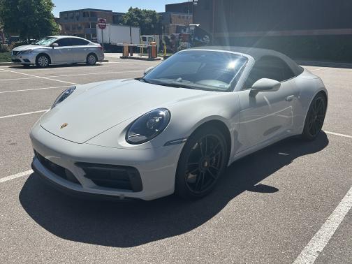 2022 Porsche 911 Carrera GTS