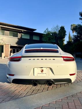 2018 Porsche 911 911 Carrera GTS