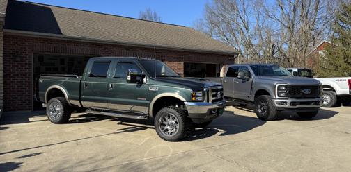 2004 Ford F-250 Lariat Crew Cab Super Duty
