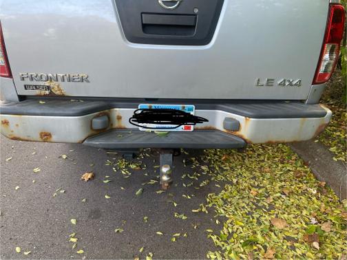 2005 Nissan Frontier LE Crew Cab