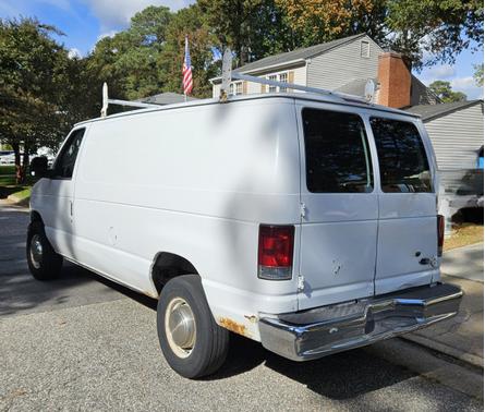 2006 Ford E350 Super Duty Base
