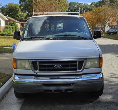 2006 Ford E350 Super Duty Base
