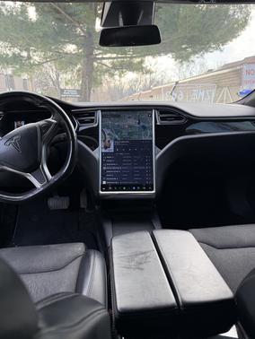 2017 Tesla Model S 90D