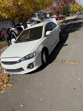 2016 Mitsubishi Lancer ES