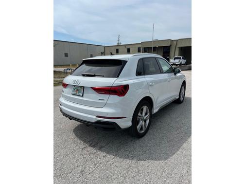 2024 Audi Q3 45 S line Premium