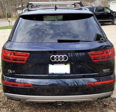 Photo 4 of 20 of 2017 Audi Q7 3.0T Premium