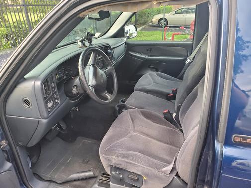 Blue 2001 GMC Sierra 1500 SLE
