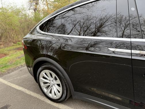 2019 Tesla Model X Long Range