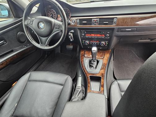 2009 BMW 328 i