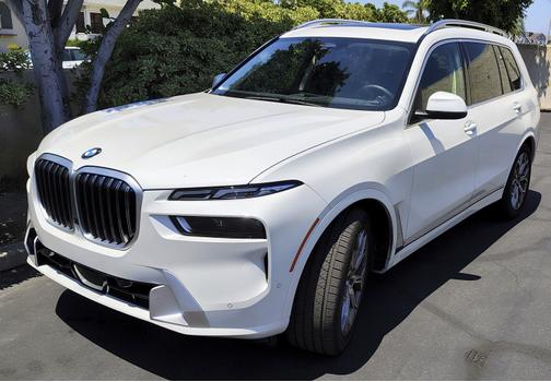 2024 BMW X7 xDrive40i