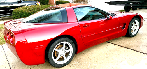 2000 Chevrolet Corvette Base