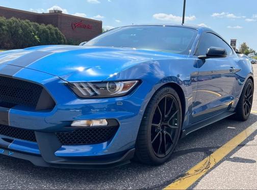 Blue 2019 Ford Shelby GT350 Base