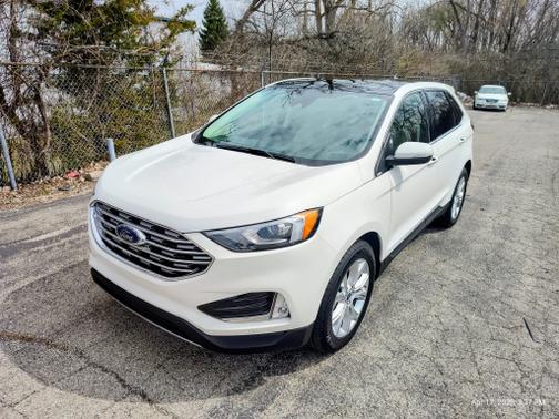 2020 Ford Edge Titanium