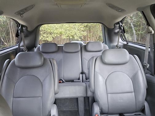2006 Chrysler Town & Country Limited