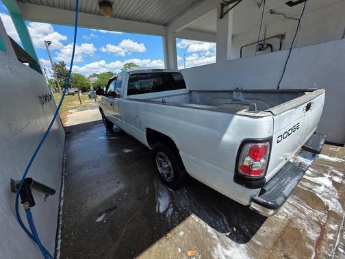 White 1999 Dodge Ram 1500 Quad Cab
