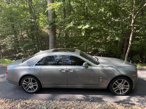 2015 Rolls-Royce Ghost Base