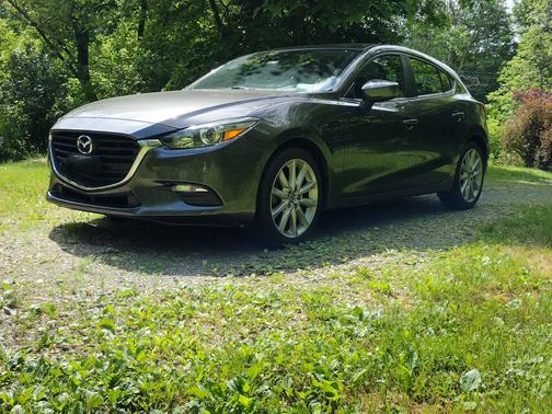 Gray 2017 Mazda Mazda3 Touring 2.5