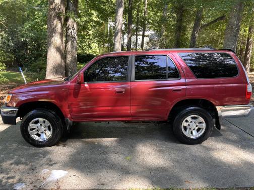 2000 Toyota 4Runner SR5