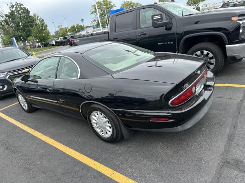 1998 Buick Riviera Base