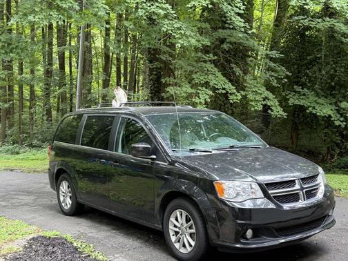 Black 2018 Dodge Grand Caravan SXT