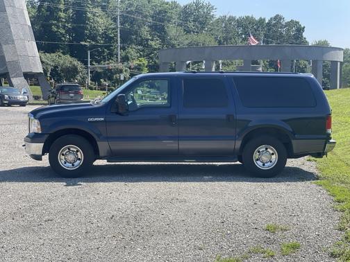 2005 Ford Excursion XLT