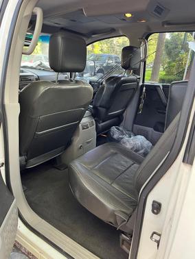 White 2004 Nissan Titan LE Crew Cab