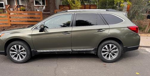 Green 2017 Subaru Outback 2.5i Touring