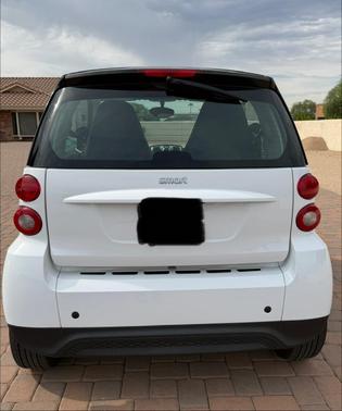 White 2014 smart ForTwo Pure