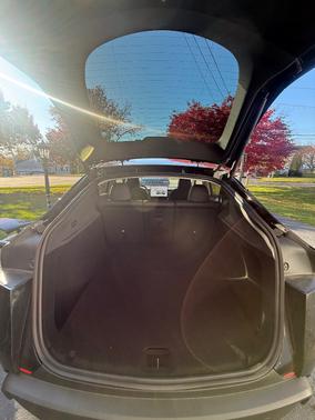 2026 Tesla Model Y Premium AWD