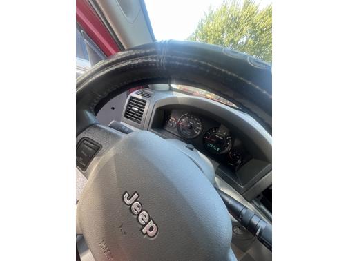 2005 Jeep Grand Cherokee Laredo