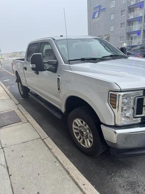 Silver 2018 Ford F-250 XLT