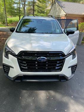 White 2024 Subaru Ascent Onyx Edition Limited 7-Passenger