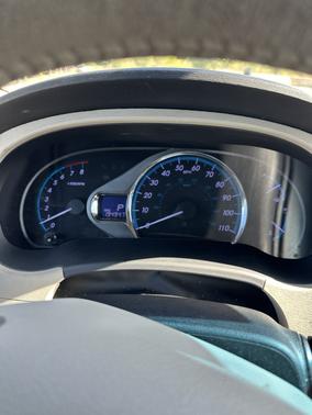 White 2011 Toyota Sienna XLE