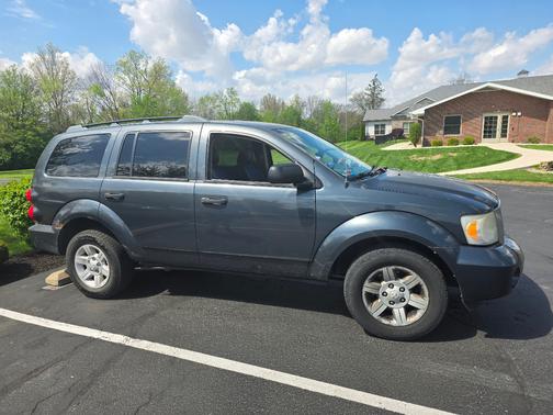 Green 2009 Dodge Durango SE