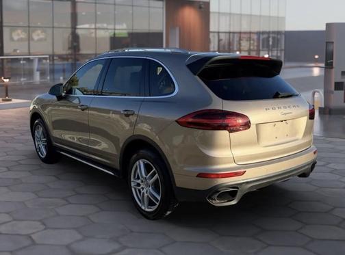 2016 Porsche Cayenne Cayenne