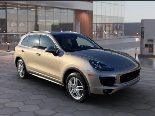 2016 Porsche Cayenne Cayenne