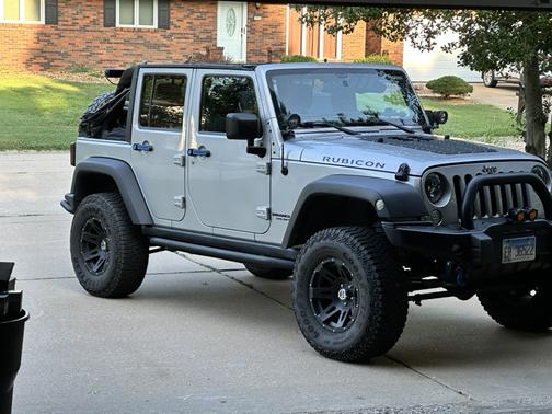 Silver 2012 Jeep Wrangler Unlimited Rubicon
