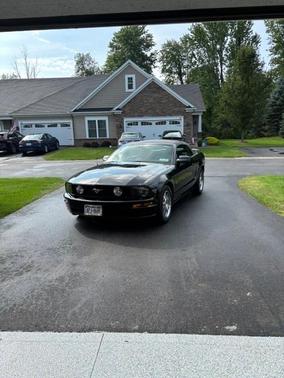 Black 2006 Ford Mustang GT