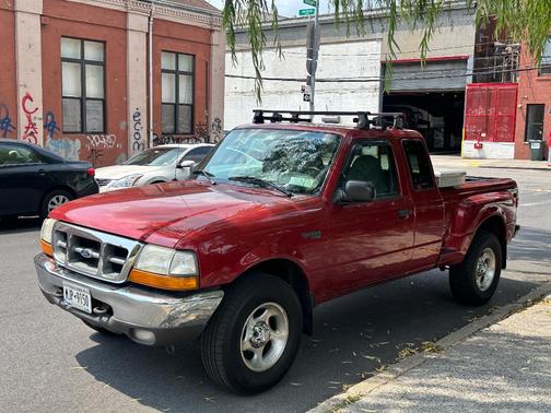 Red 1999 Ford Ranger XLT SuperCab