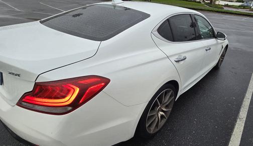 2021 Genesis G70 2.0T Sport