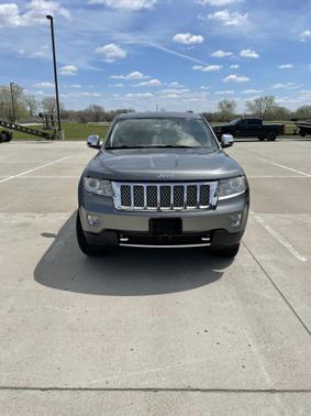 Photo 1 of 4 of 2012 Jeep Grand Cherokee Overland