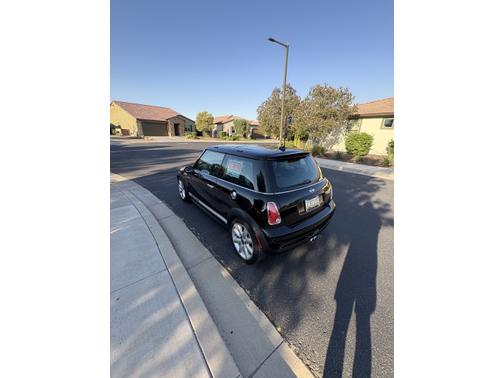 2005 MINI Cooper S Base