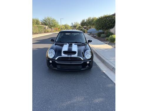 2005 MINI Cooper S Base