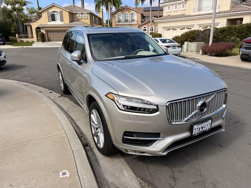 Gold 2016 Volvo XC90 T6 Inscription