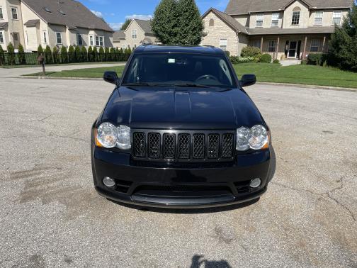 Photo 5 of 10 of 2010 Jeep Grand Cherokee SRT8