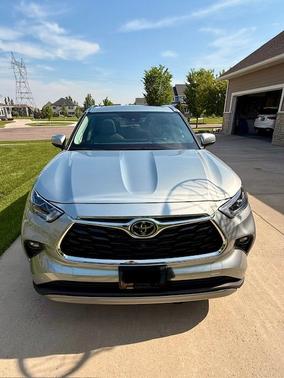 2021 Toyota Highlander Platinum