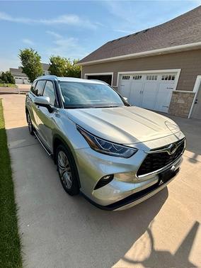 2021 Toyota Highlander Platinum