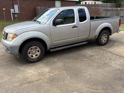 2005 Nissan Frontier XE King Cab