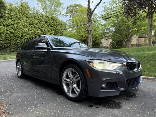 2018 BMW 330 i xDrive