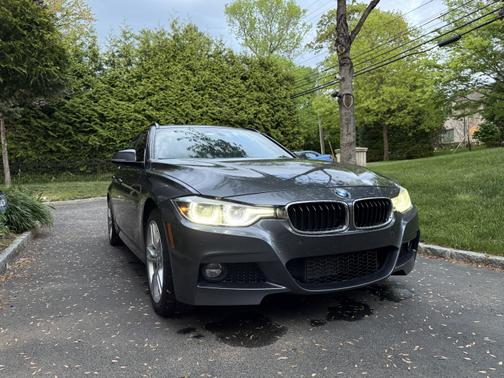2018 BMW 330 i xDrive